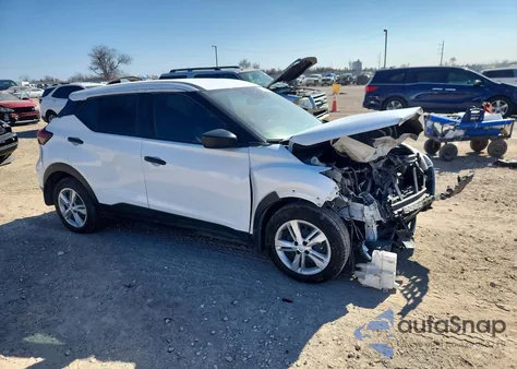 2024 Nissan Kicks S z USA, uszkodzony, nr VIN 3N1CP5BV2RL512554